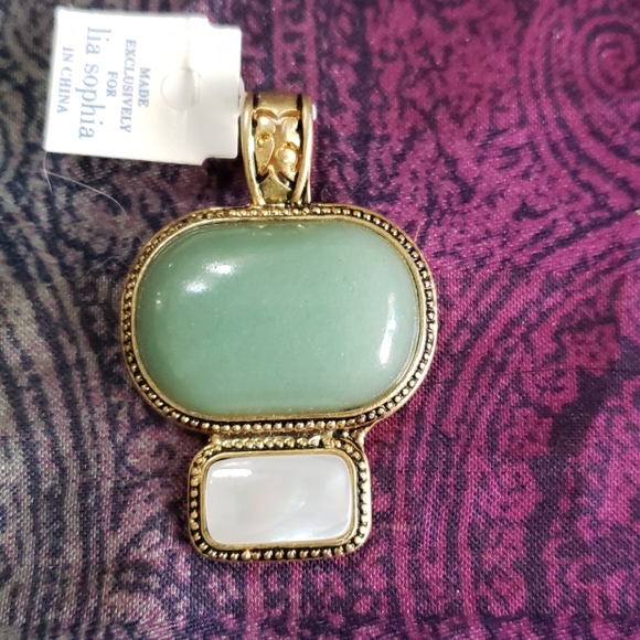 Lia Sophia pendant - Picture 2 of 2